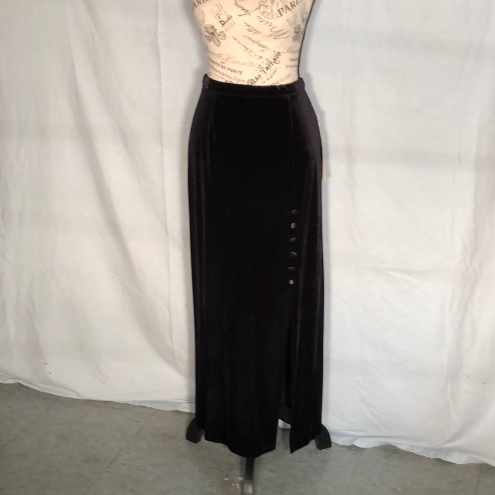 NWT. Black velvet maxi skirt